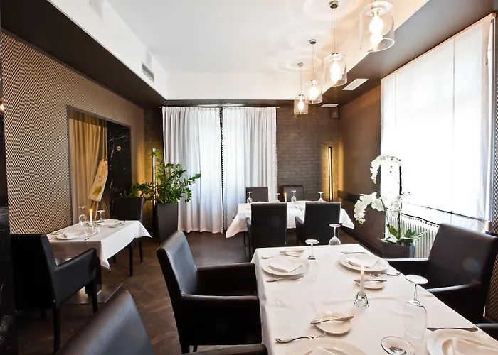 Platinum Boutique Hotel 4*