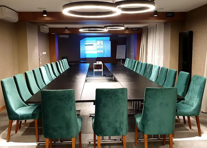 Platinum Boutique Hotel 4*