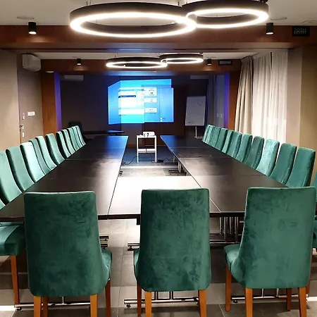 Platinum Boutique Hotell 4*