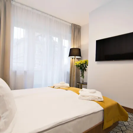 Platinum Boutique Hotell 4*