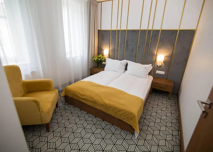 Hotel Platinum Boutique 4*